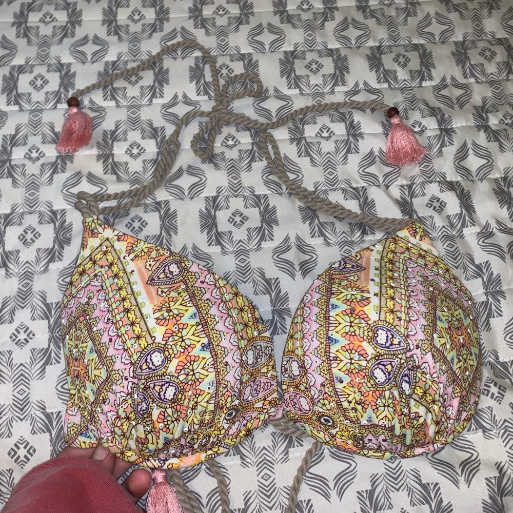 Bathing suit